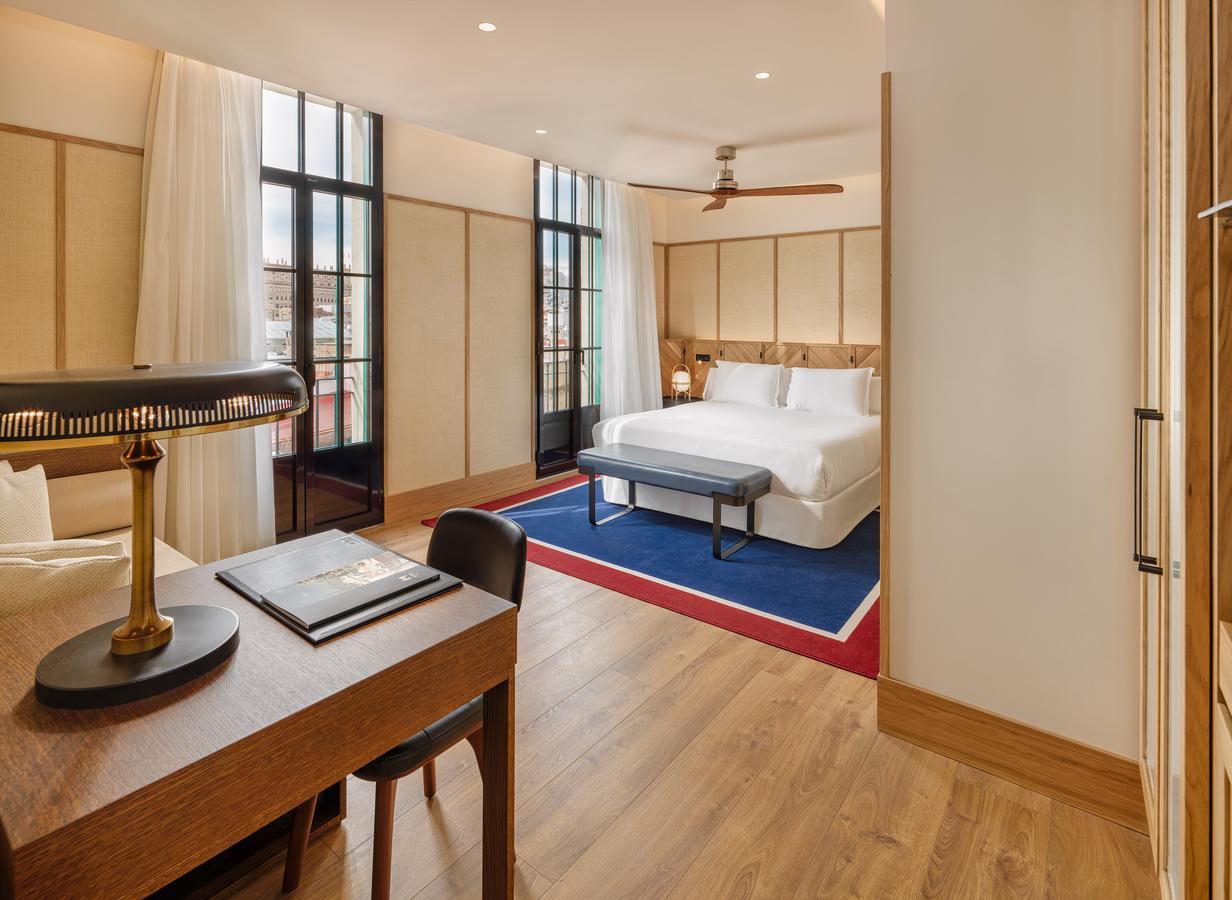 Hotel H10 Madison 4* Sup Barcelona Exterior foto
